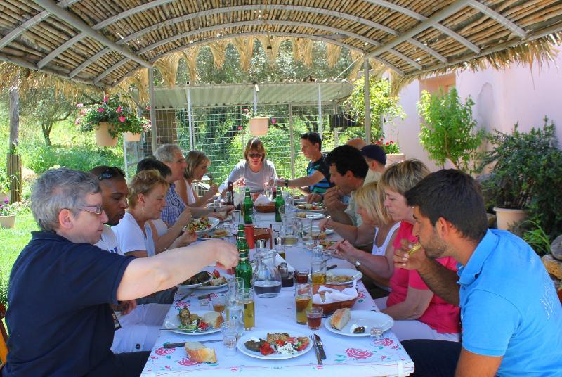 Mistral Hotel - Singles Only Maleme Esterno foto